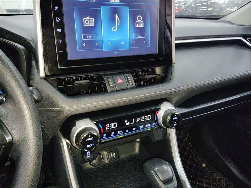 Toyota RAV4 Rongfang