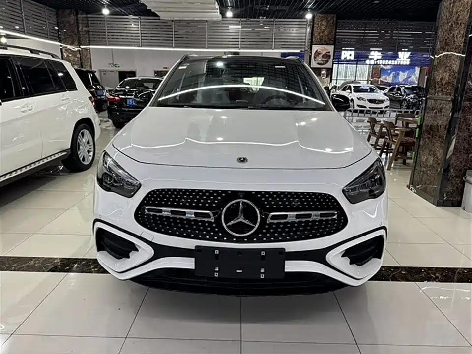 Mercedes-Benz GLA