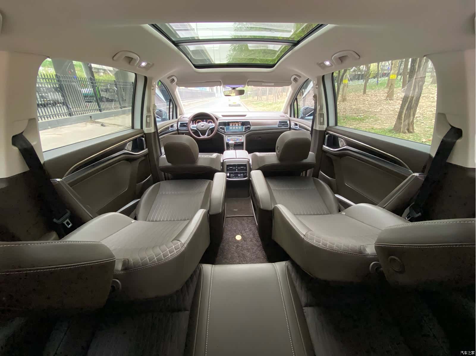 Volkswagen Viloran, 2022 23