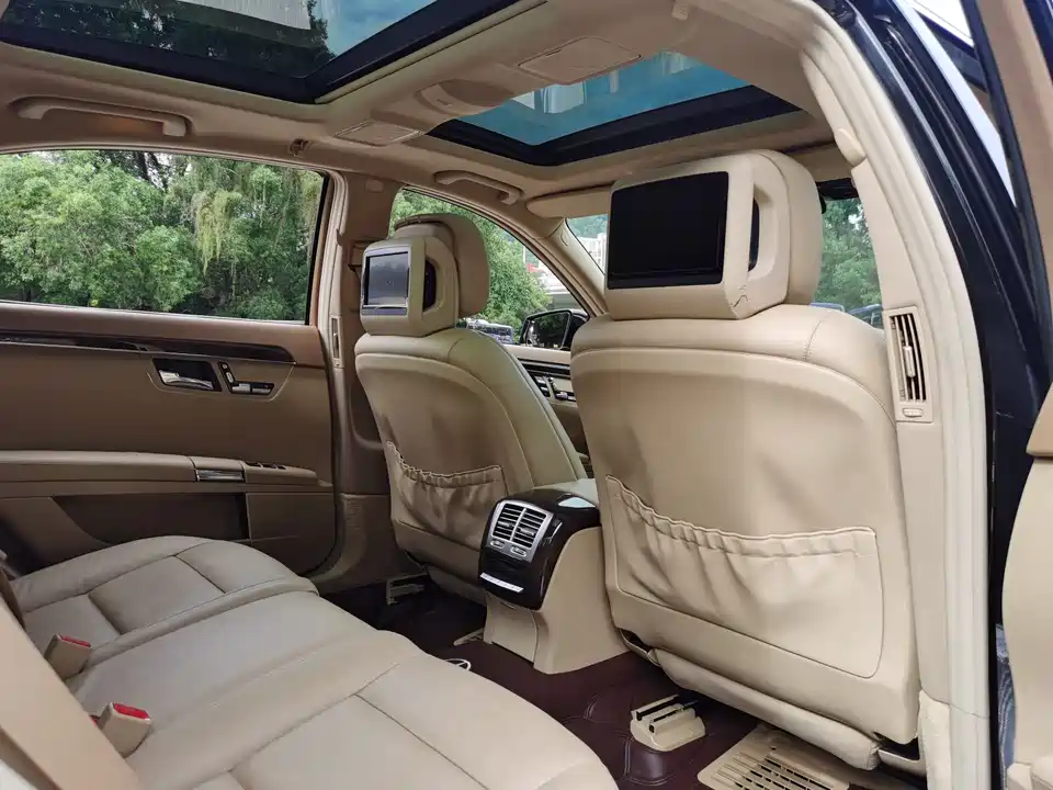 Mercedes-Benz S-class Mercedes-Benz S-class