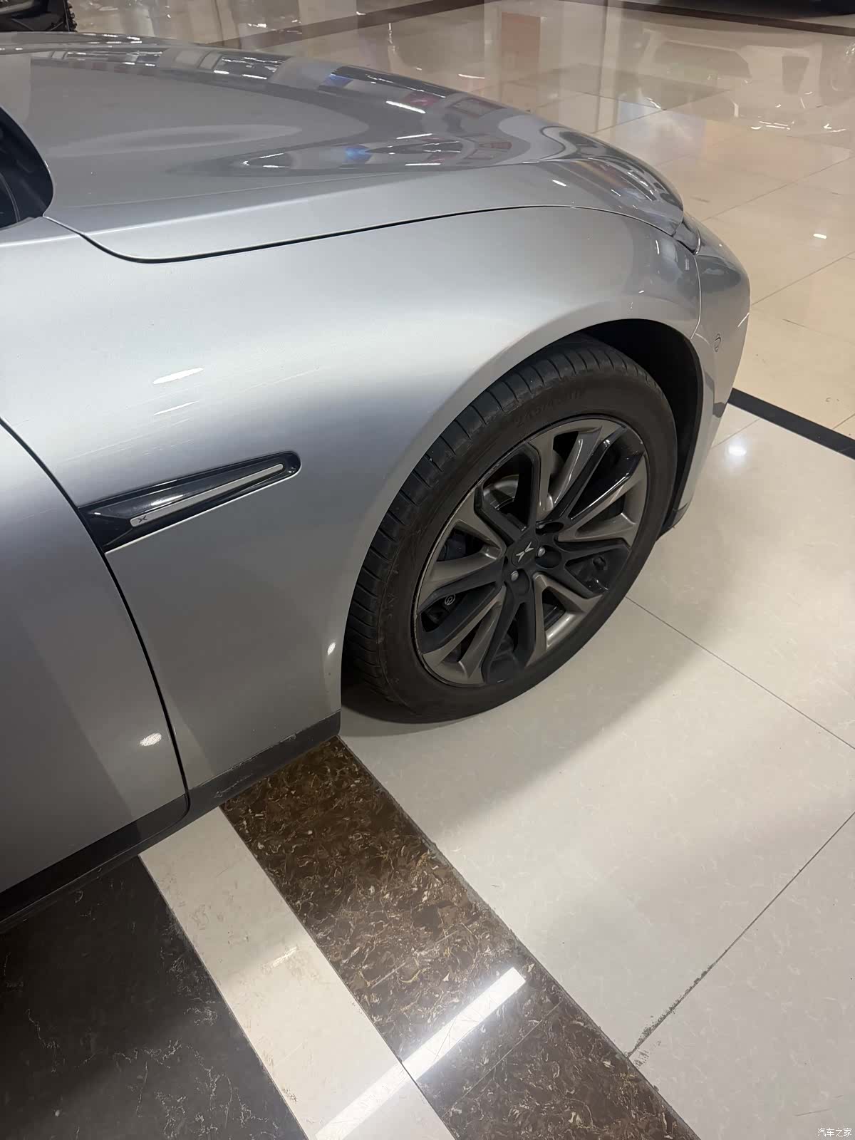 Xpeng P7, 2022 13