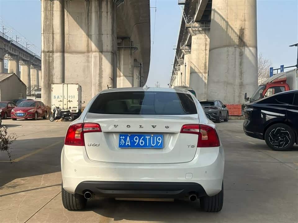 Volvo S60