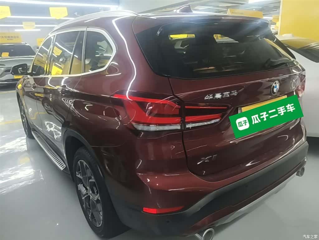 BMW X1, 2021 все фото