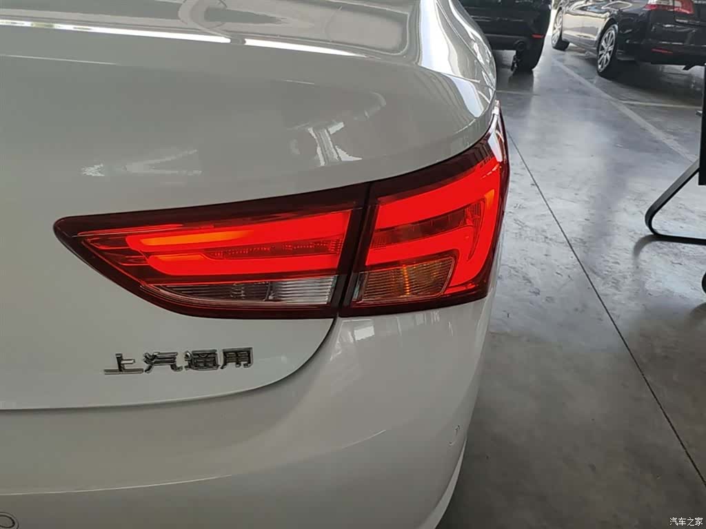Buick Verano, 2019 8