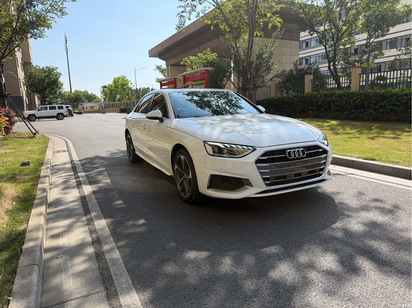 Audi A4L, 2022 3