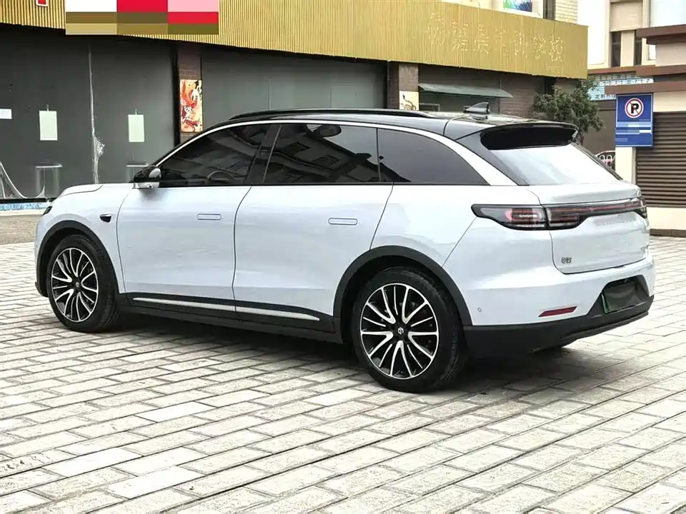 Leapmotor C11