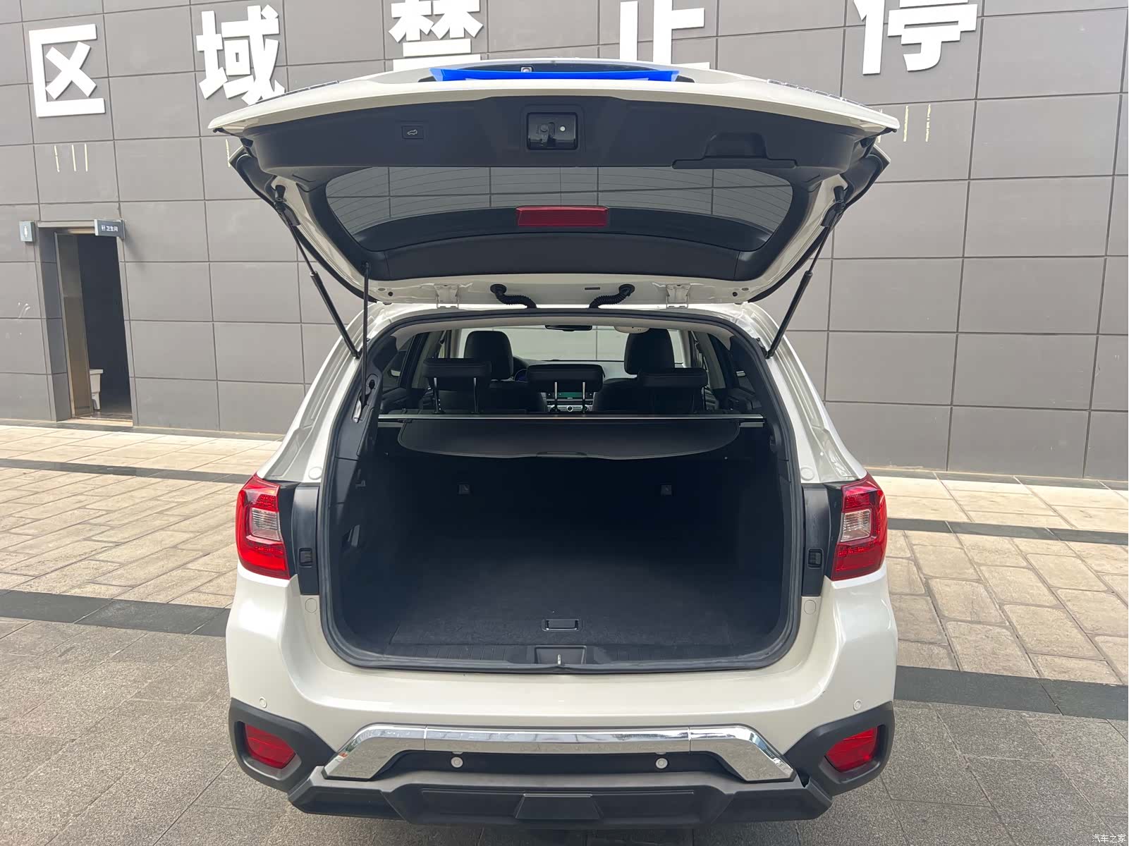 Subaru Outback, 2017 10
