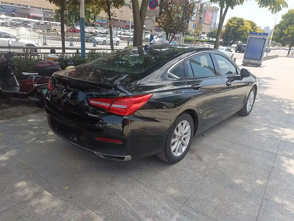 Hongqi H5