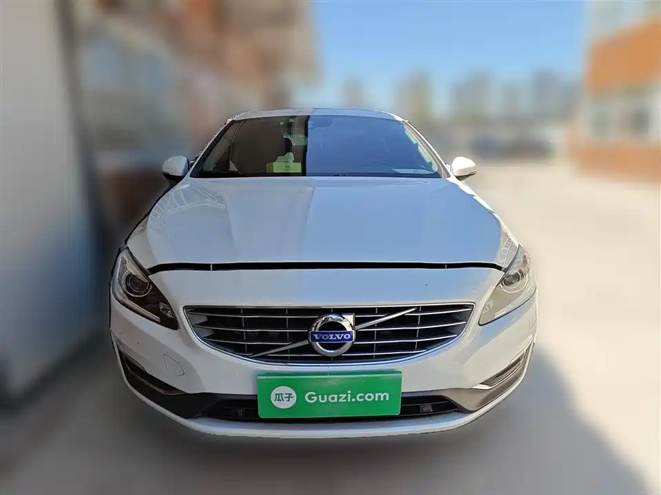 Volvo S60