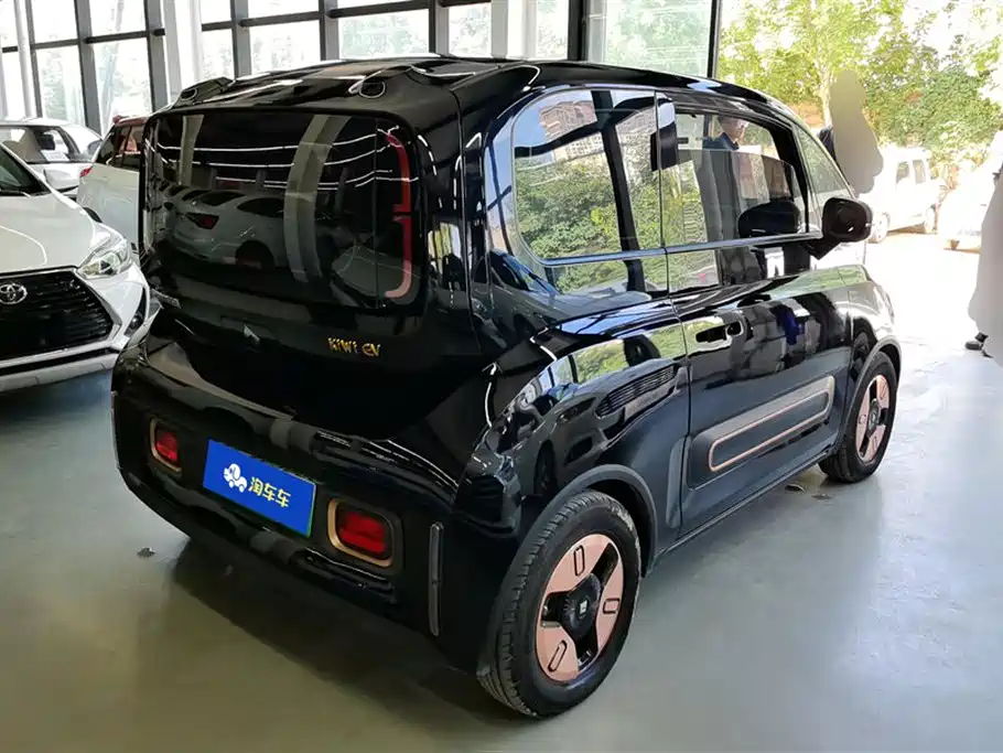 Baoding KiWi EV
