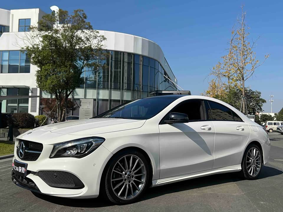 Mercedes-Benz CLA