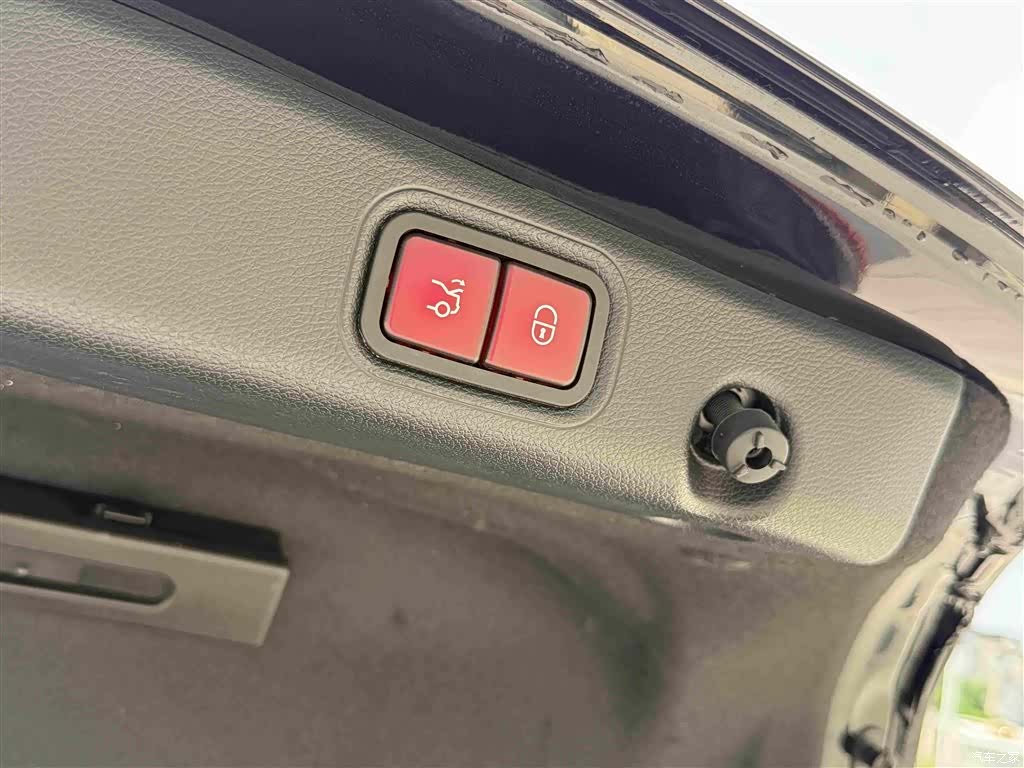 Mercedes-Benz E-Class, 2022 16