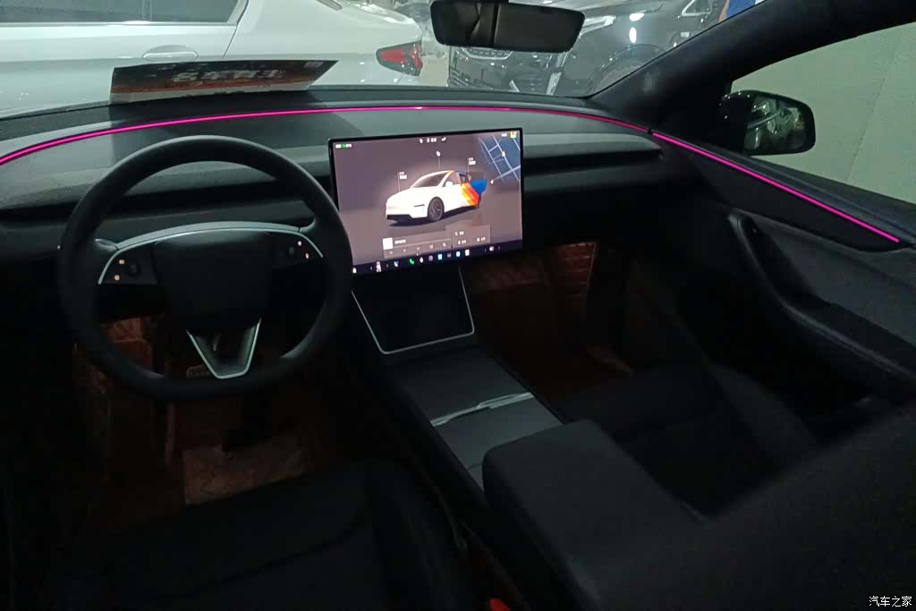 Tesla Model Y, 2026 12
