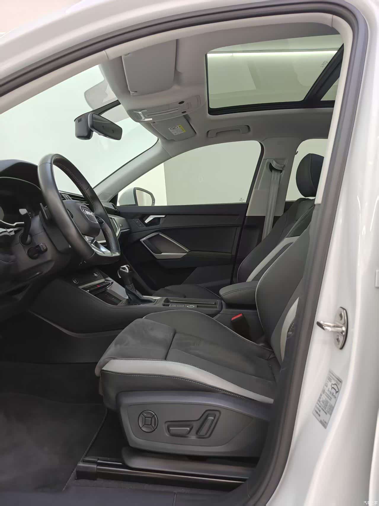 Audi Q3, 2022 16