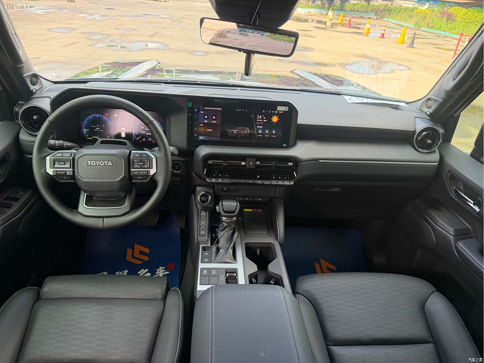 Toyota Prado, 2026 12