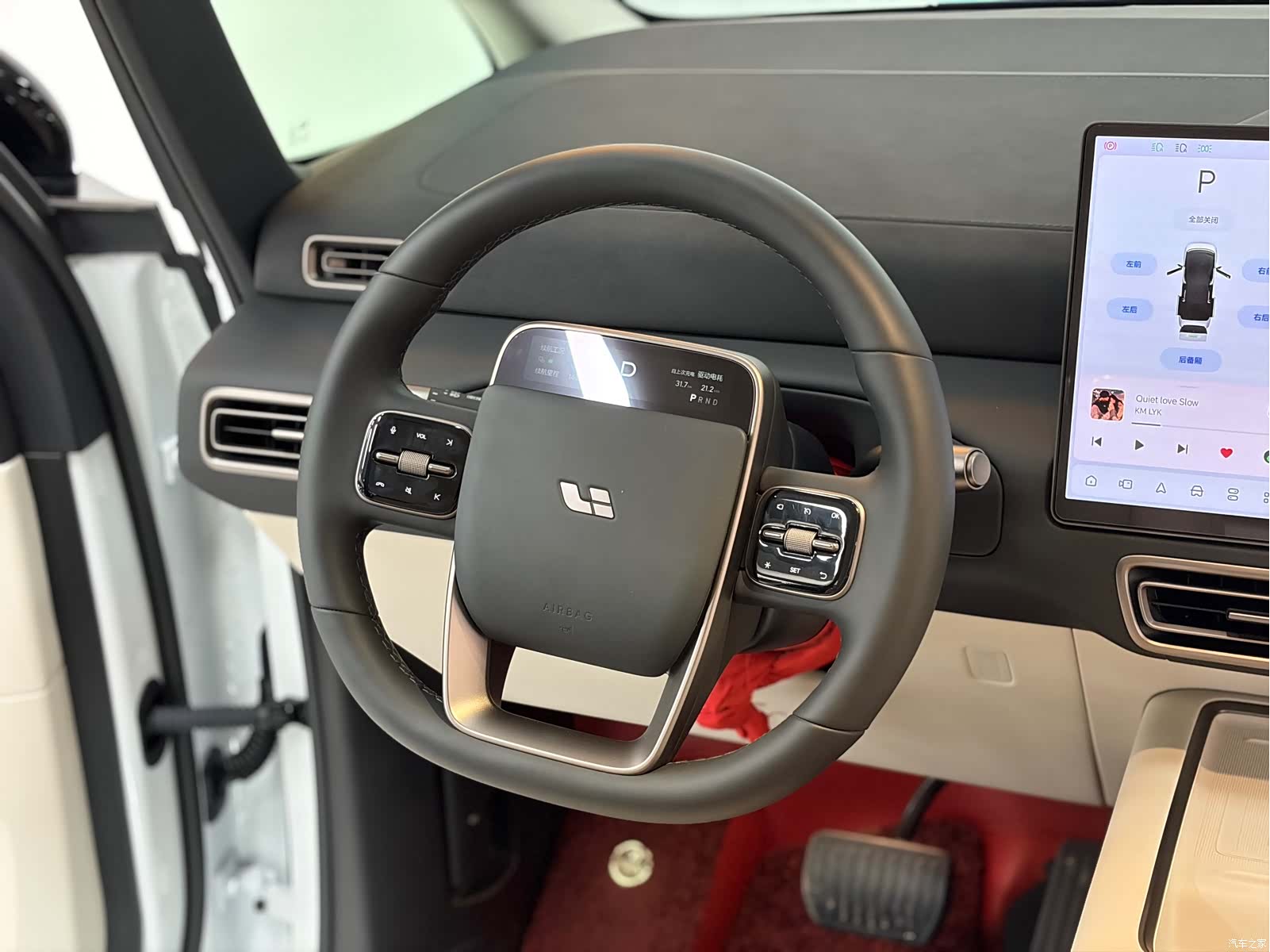 Li Auto MEGA, 2025 3