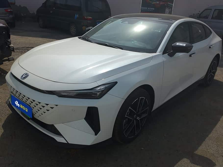 Changan UNI-V Smart iDD