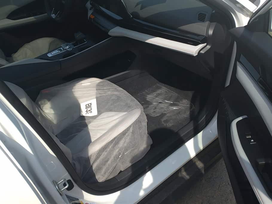 Changan UNI-V Smart iDD