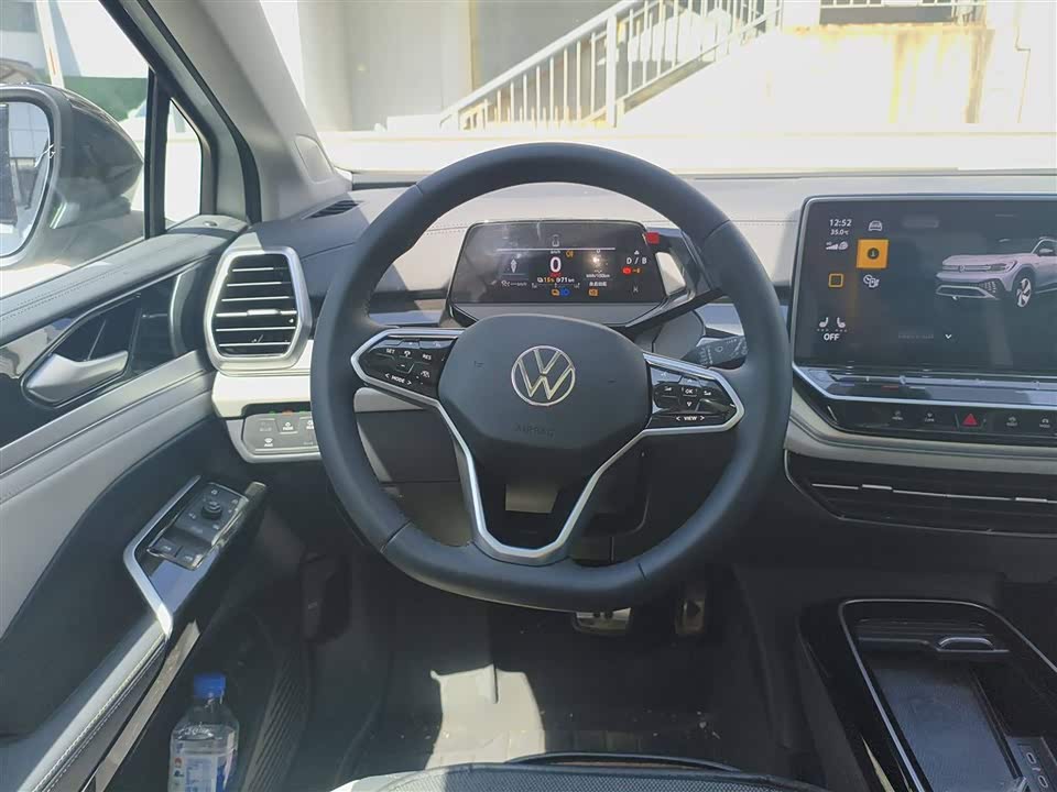 Volkswagen ID.6 CROZZ