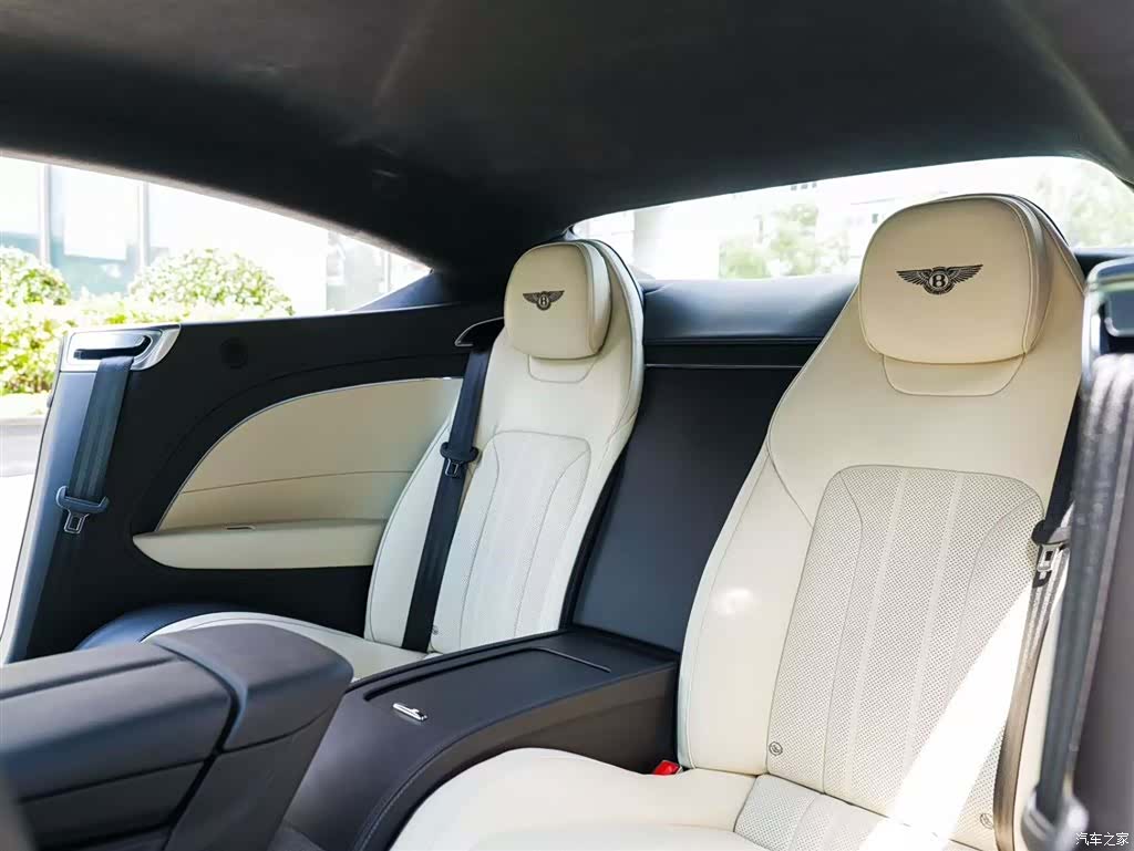 Bentley Continental GT, 2023 8
