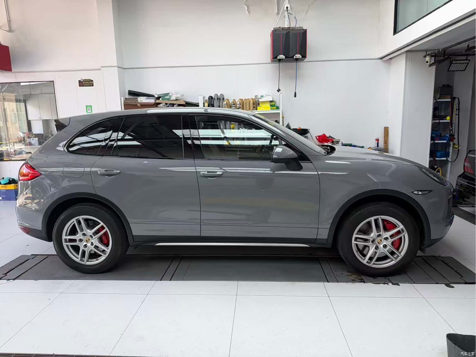 Porsche Cayenne, 2011 2