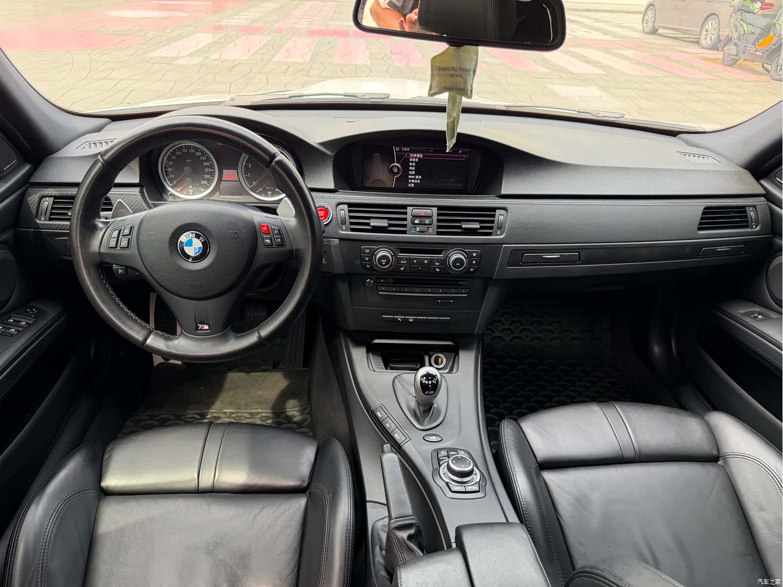 BMW M3, 2010 14