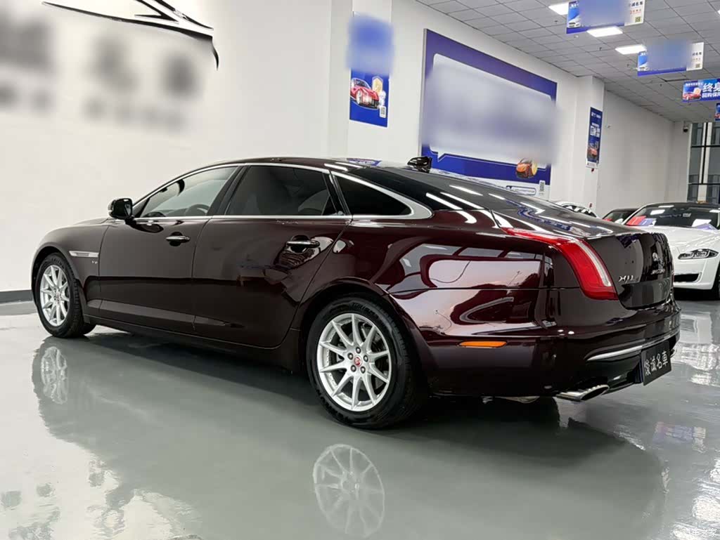 Jaguar XJ, 2017 12