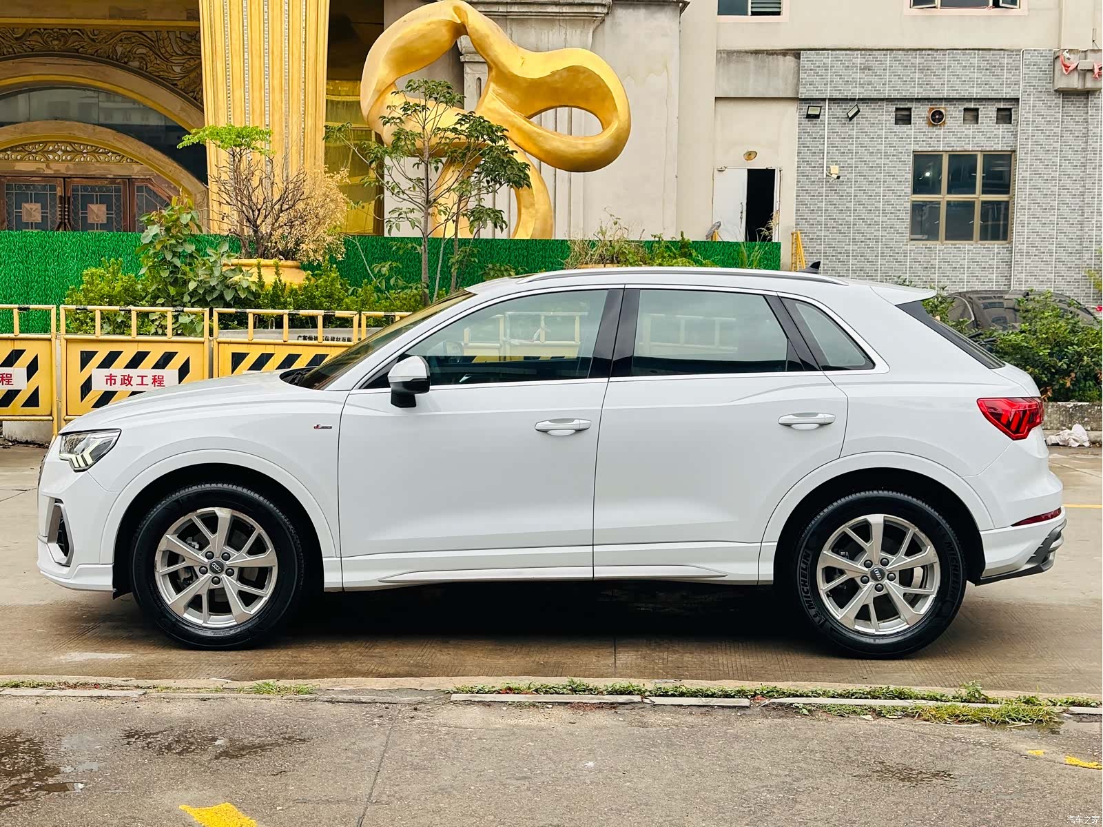 Audi Q3, 2020 4