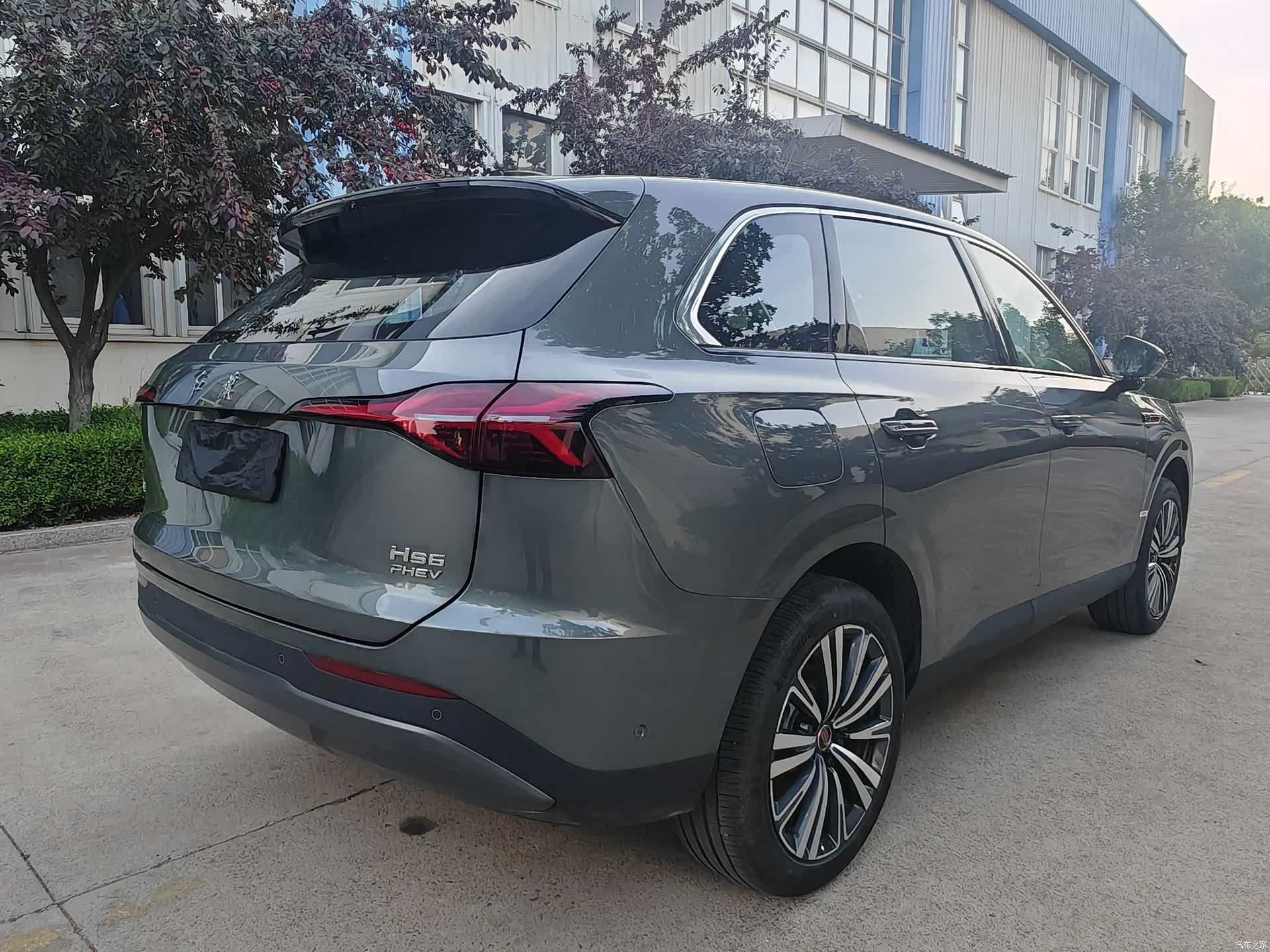 Hongqi HS6, 2026 все фото