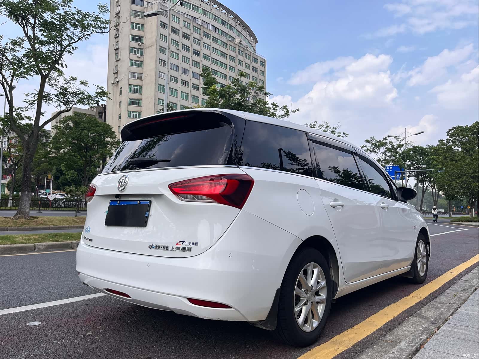 Buick GL6, 2019 14