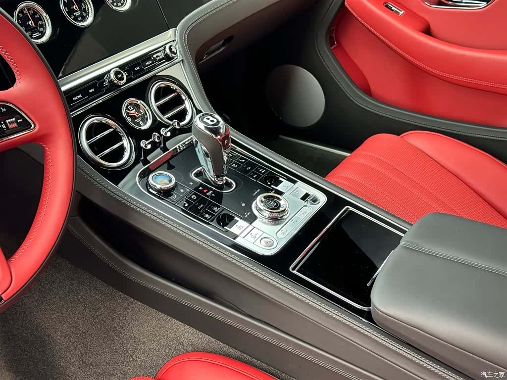 Bentley Continental GT, 2024 10