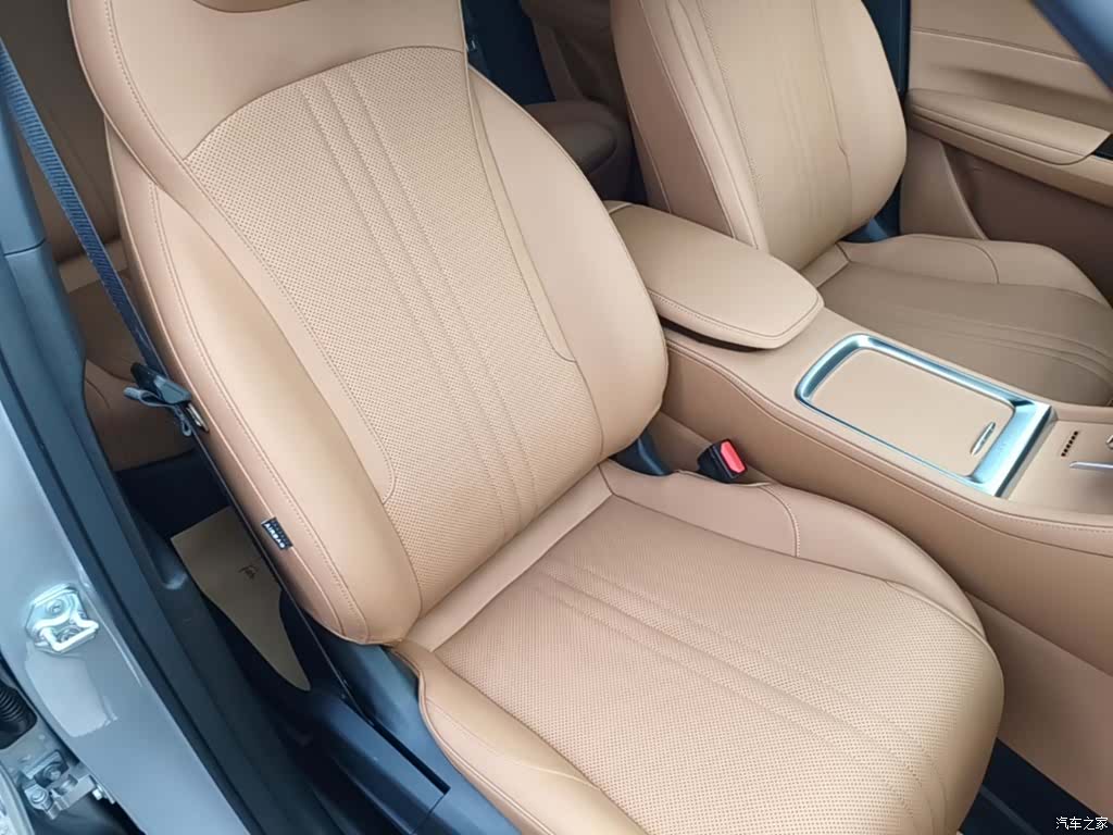 Geely Galaxy L7, 2025 25