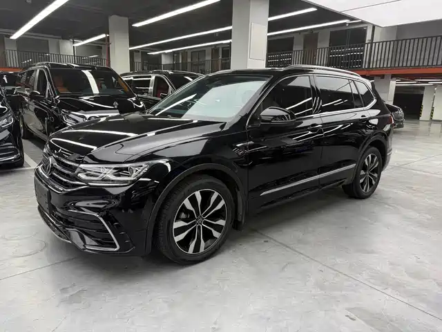 Volkswagen Tiguan L 2022 — купить из Китая под заказ