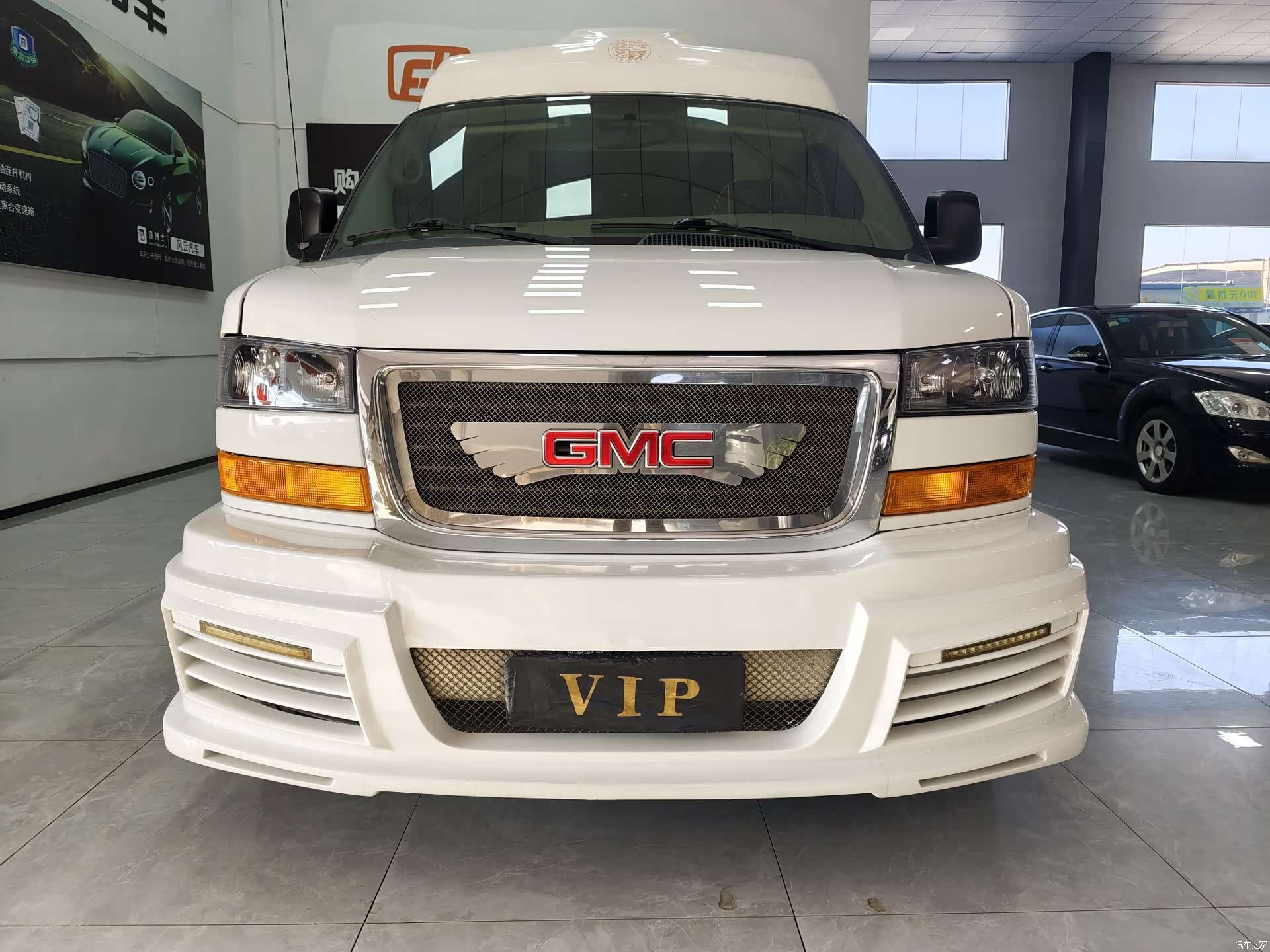 GMC SAVANA, 2015 3