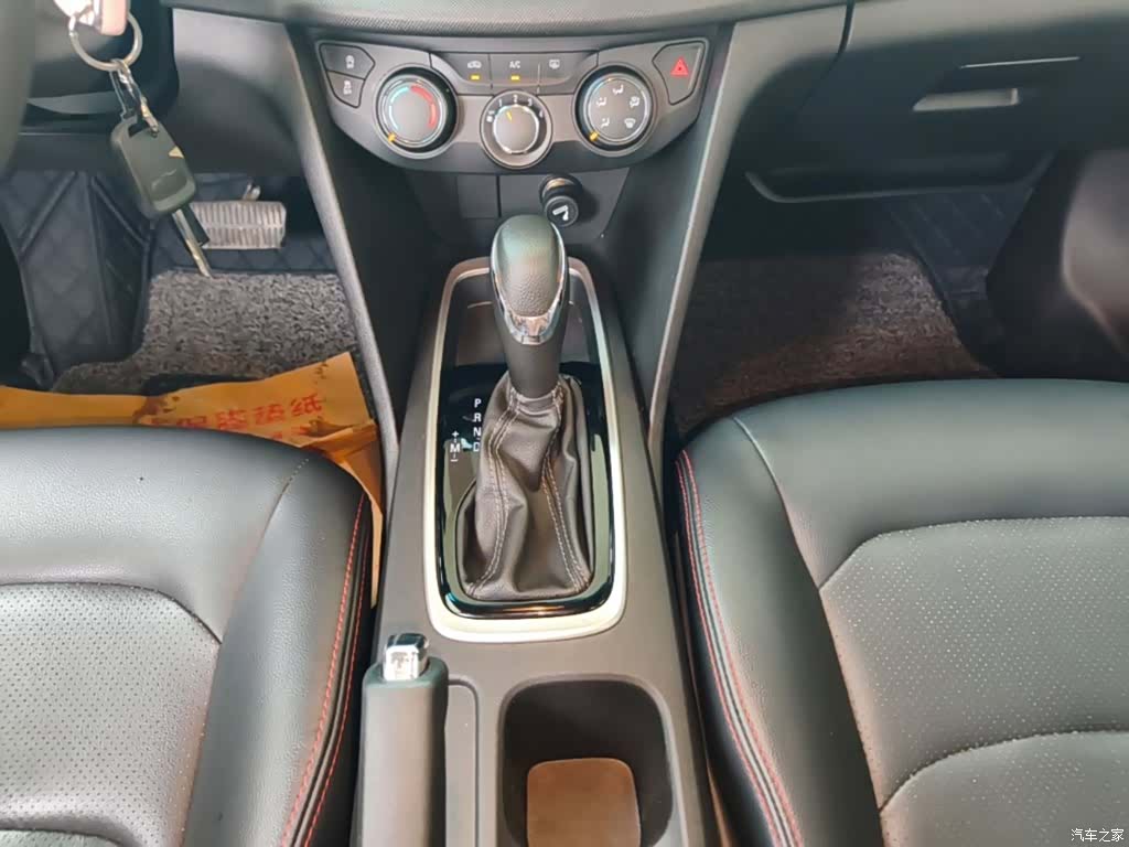 Chevrolet 320, 2018 14