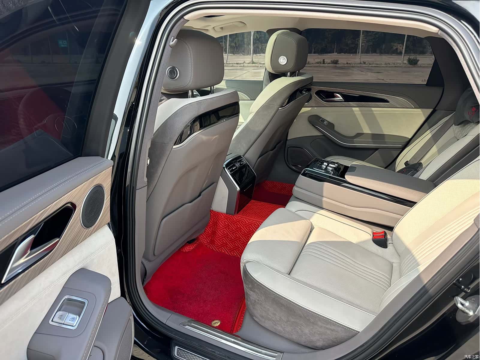 Hongqi H9, 2021 8