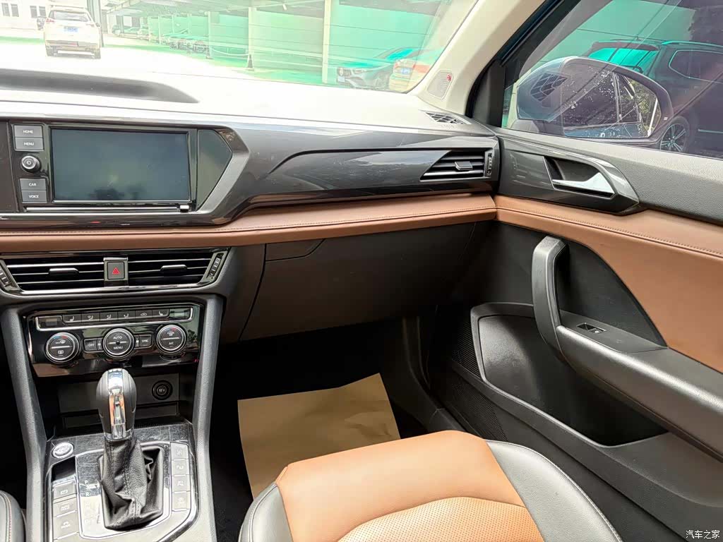 Volkswagen Tharu, 2018 8