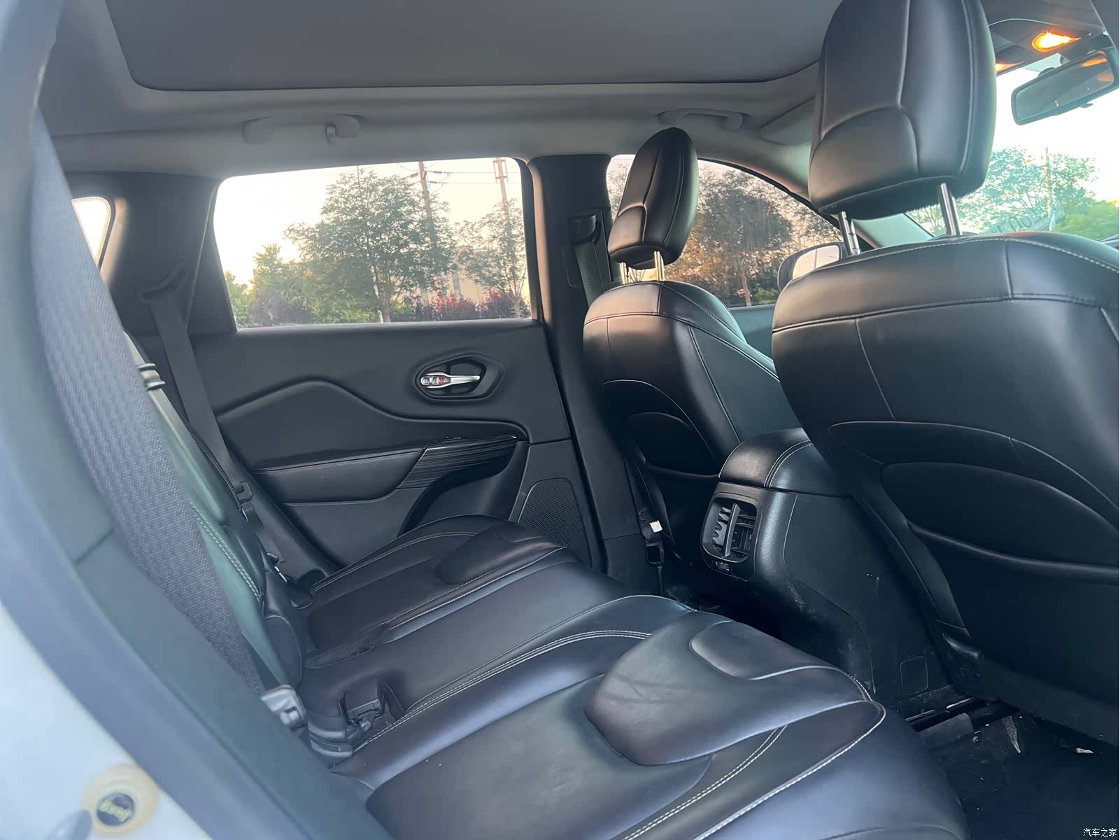 Jeep Cherokee, 2016 все фото