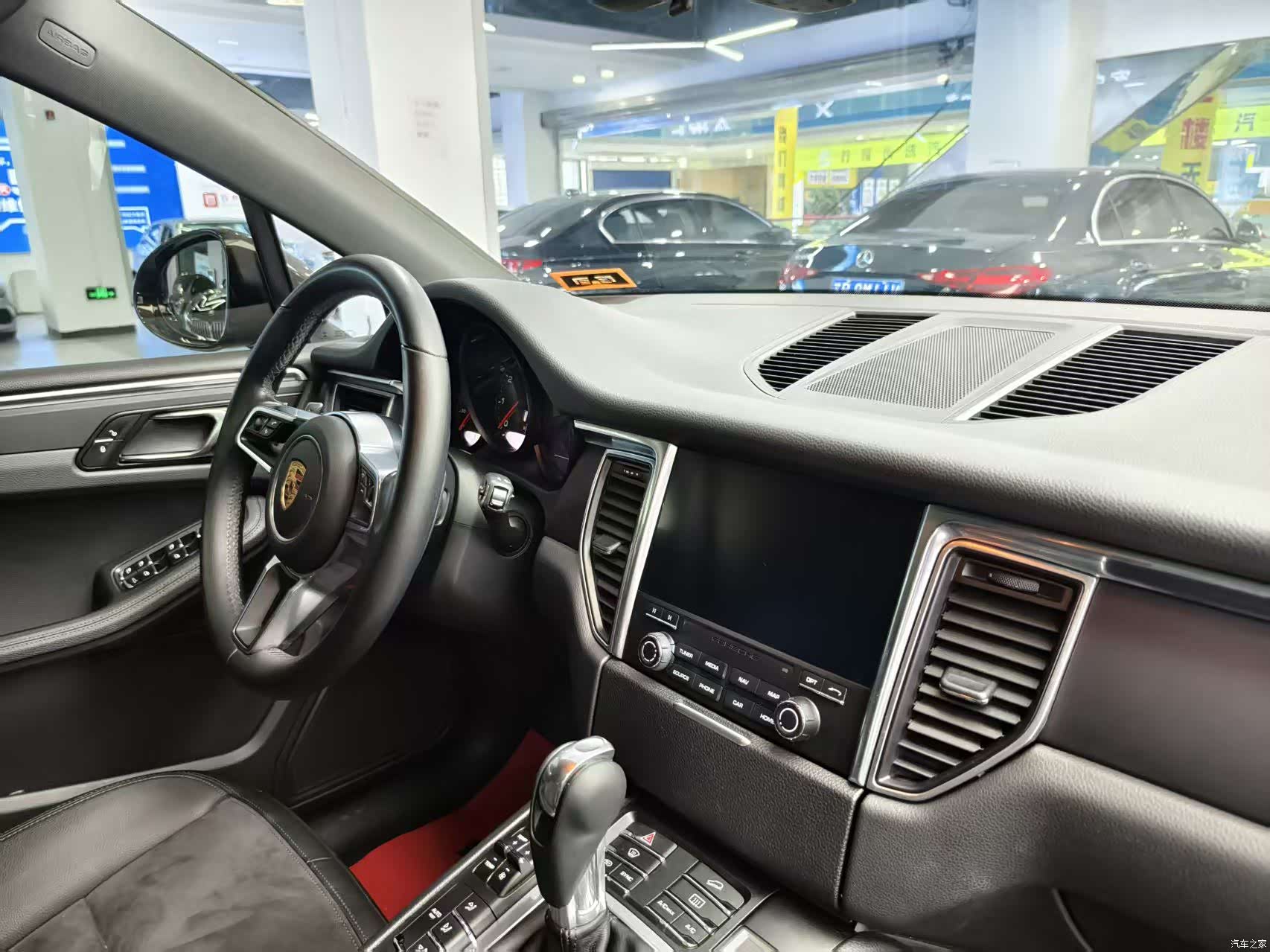 Porsche Macan, 2018 14