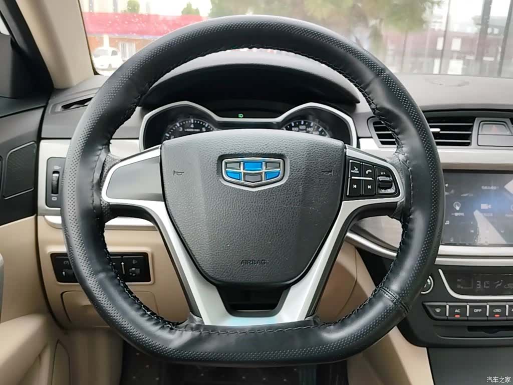 Geely Emgrand, 2017 11