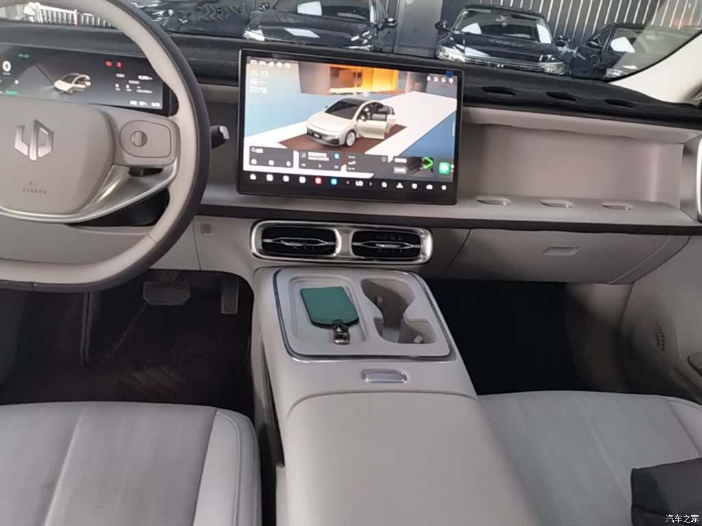 Leapmotor B01, 2026 13
