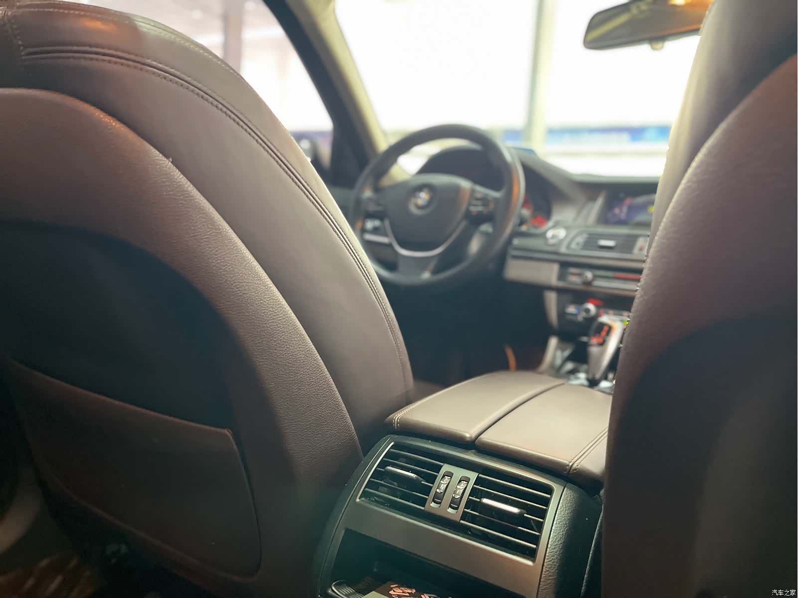 BMW 5 Series, 2015 13