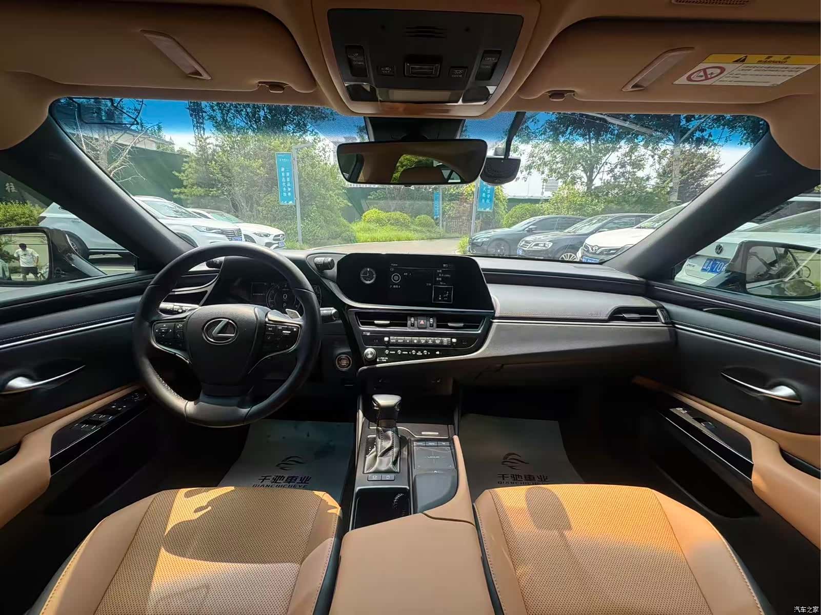 Lexus ES, 2023 10