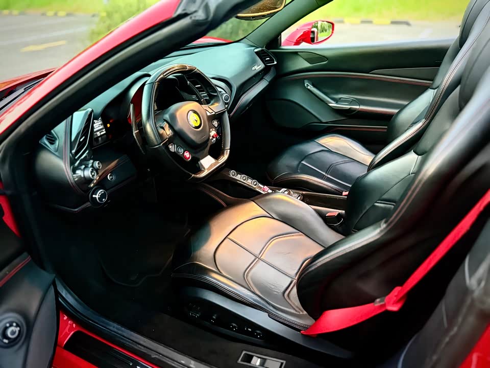 Ferrari 488
