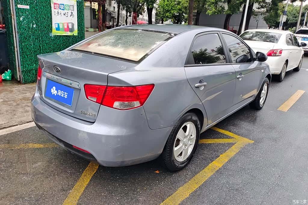 Kia GL, 2012 3