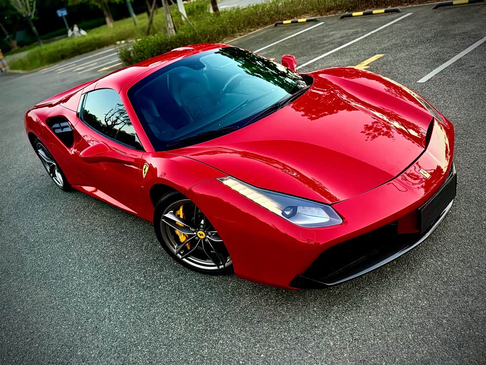 Ferrari 488