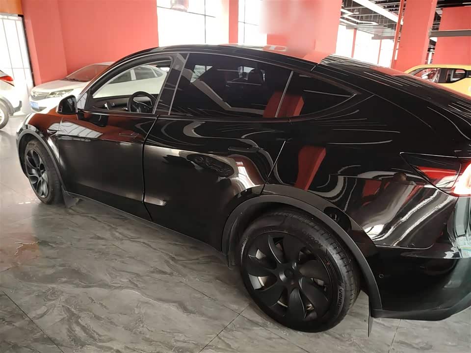 Tesla Model Y Tesla Model Y