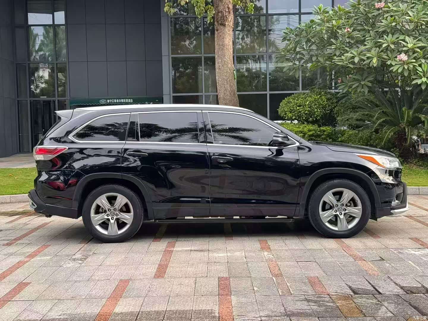Toyota Highlander, 2015 все фото