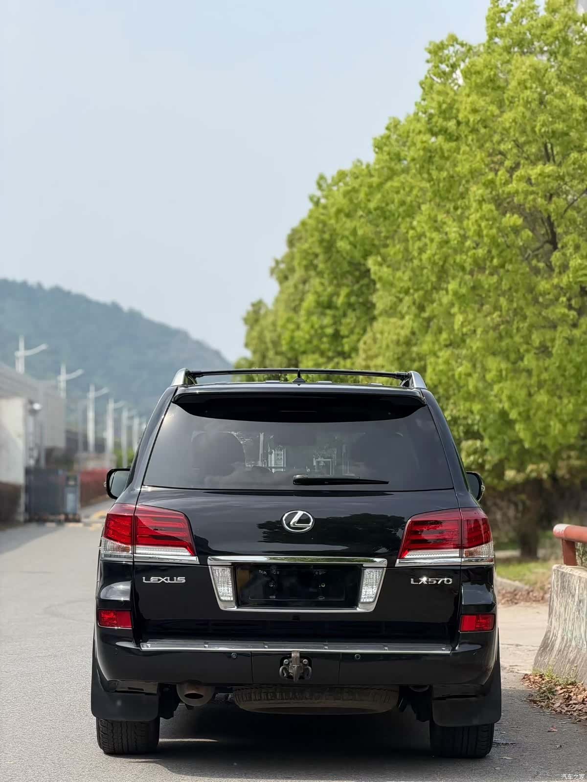 Lexus LX, 2014 4