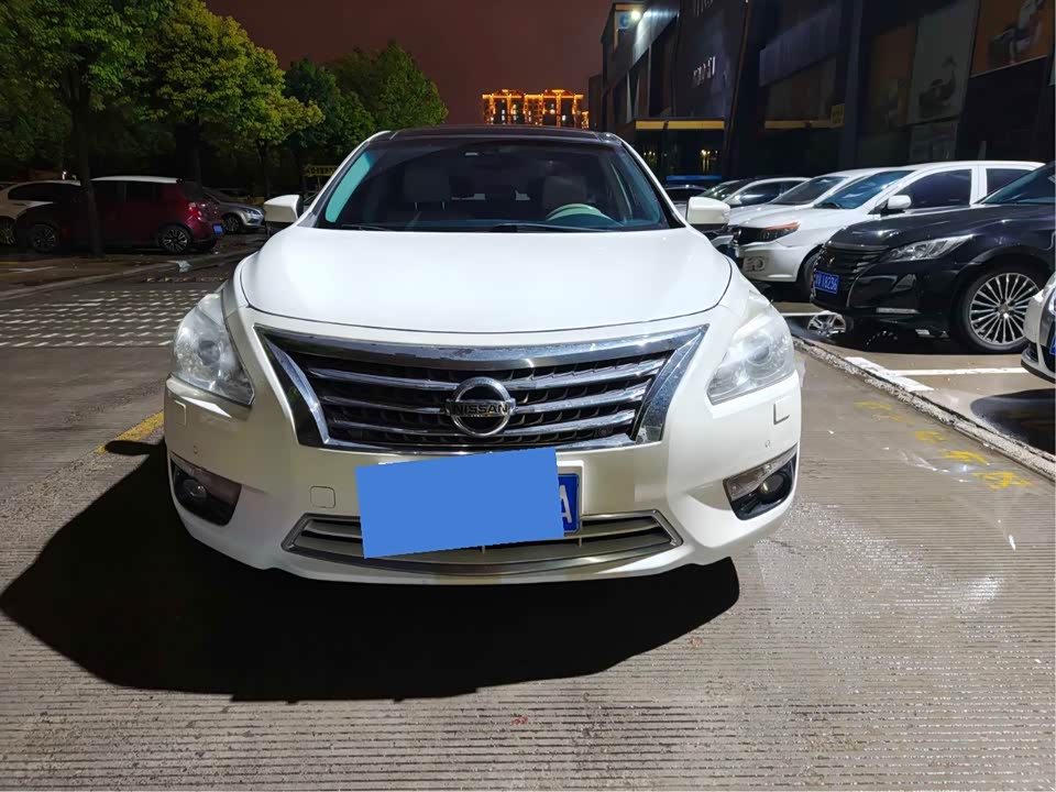 Nissan Teana